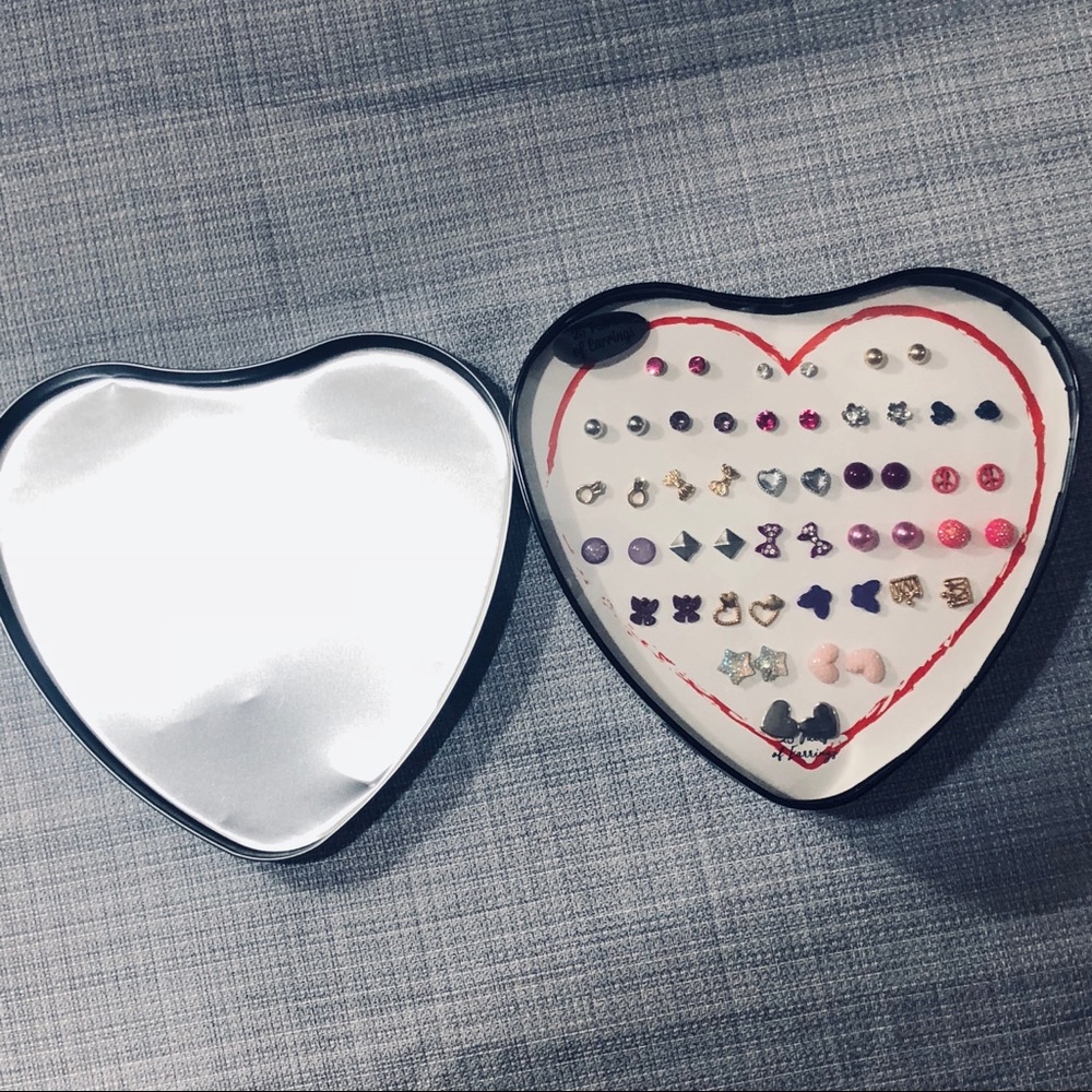 💜NEW💎25 Stud Earing gift set + Metal Heart tin - Picture 2 of 8